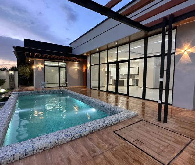 ویلا مدرن شهرکی